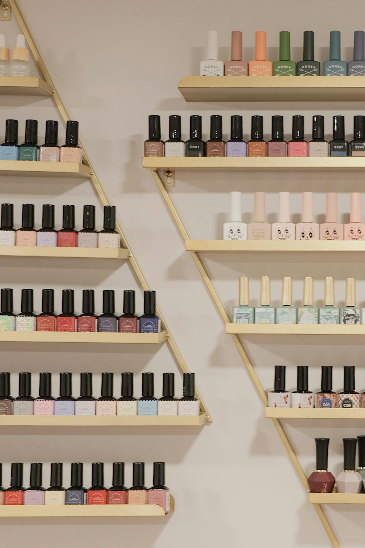 Esmaltes y cuidado de uñas